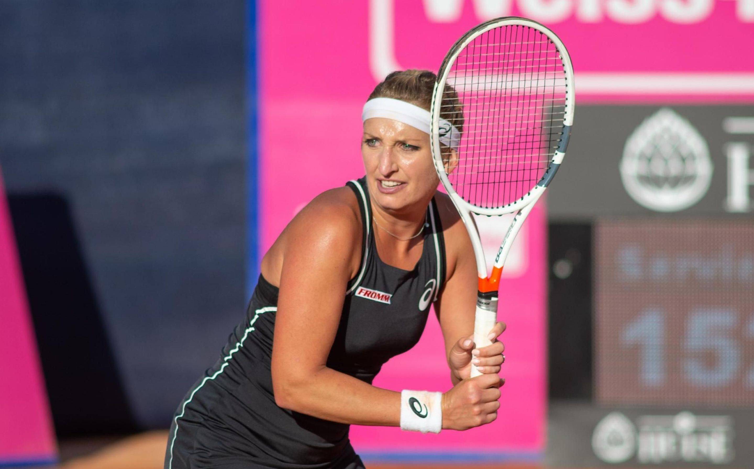 阿扎伦卡巅峰对决，科维托娃与90激战日本队分钟，逆转胜负难料！